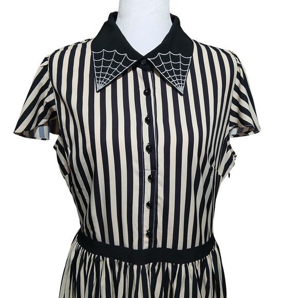 Sourpuss Striped Spiderweb Collar Dress Black Cream Rockabilly Goth Large - Picture 4 of 12